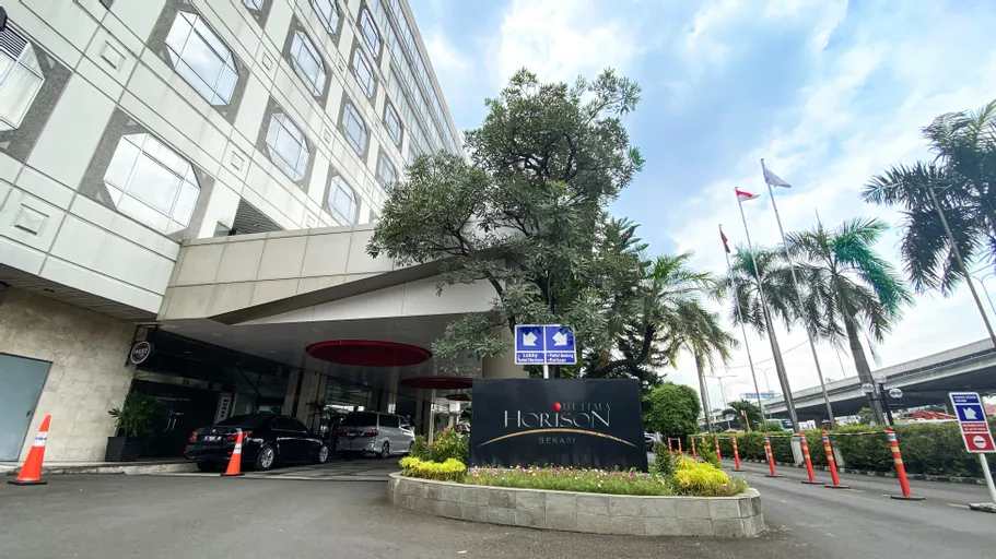  Horison Ultima Bekasi Hotel